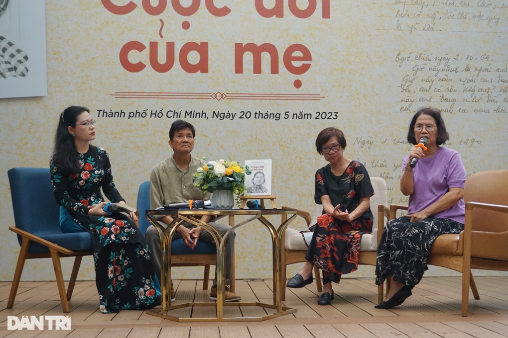 Ra mắt sách về bà Đỗ Duy Liên - nữ Phó Chủ tịch đầu tiên của TPHCM - 1 Ra mắt sách về bà Đỗ Duy Liên - nữ Phó Chủ tịch đầu tiên của TPHCM - 1