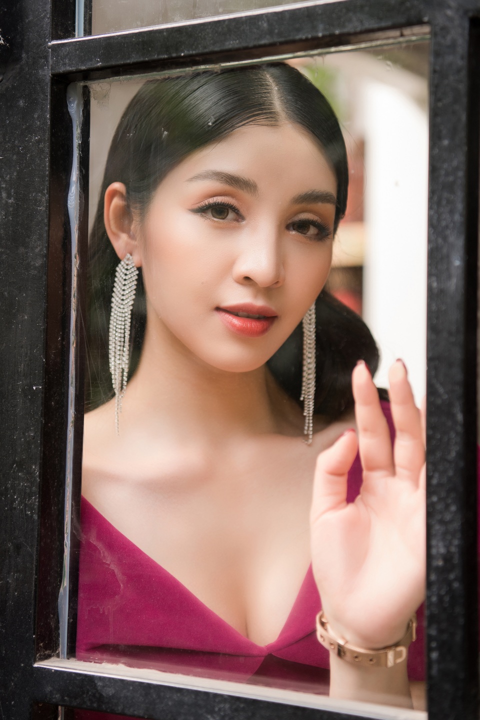 Top 10 Hoa hậu Việt Nam Lê Thanh Tú: “Mẹ tôi doạ lấy chồng sớm dễ đổ vỡ” - 4 Top 10 Hoa hậu Việt Nam Lê Thanh Tú: “Mẹ tôi doạ lấy chồng sớm dễ đổ vỡ” - 4