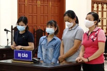 Nữ hiệu trưởng cùng thuộc cấp lĩnh án tù vì "ăn chặn" tiền của phụ huynh