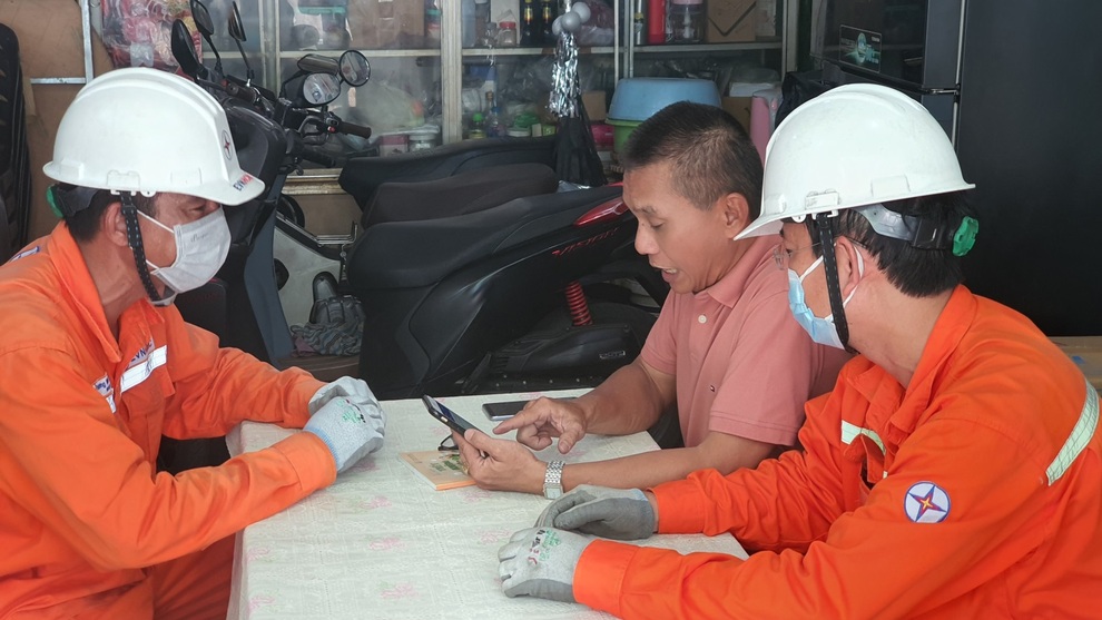 Cài ứng dụng điện lực TPHCM để kiểm tra điện năng mỗi ngày - 1 Cài ứng dụng điện lực TPHCM để kiểm tra điện năng mỗi ngày - 1