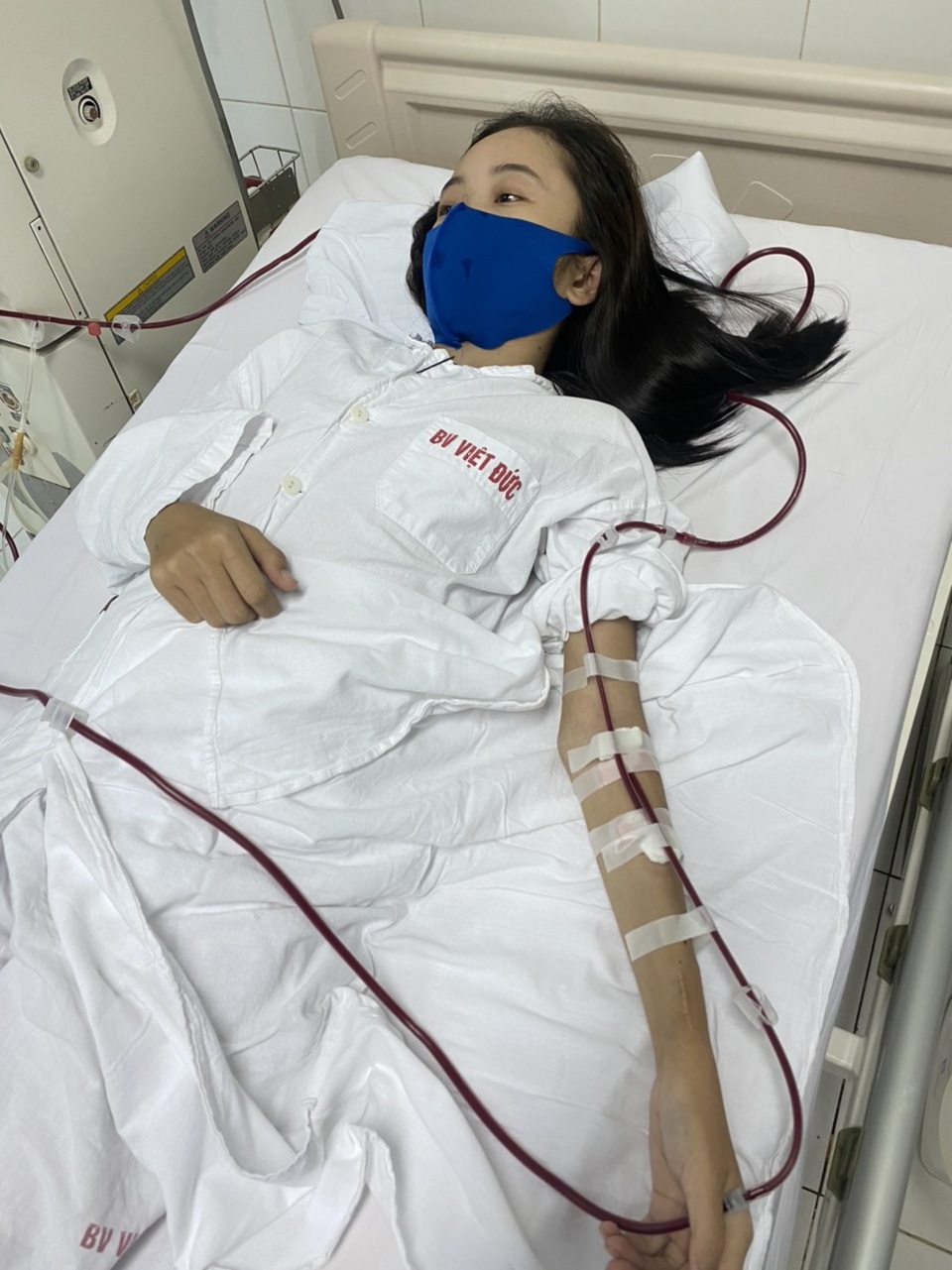 Cô gái 19 tuổi nghẹn ngào cầu xin cho em thêm một lần được sống! - 1 Cô gái 19 tuổi nghẹn ngào cầu xin cho em thêm một lần được sống! - 1