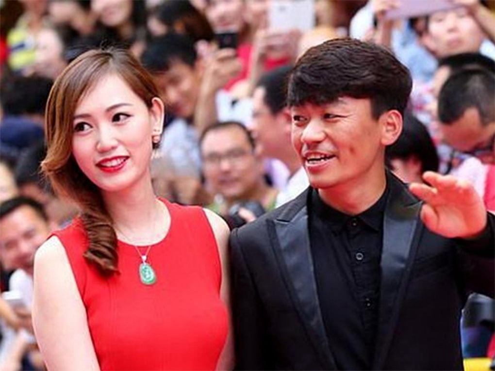 Cuộc sống hiện tại của vua hài bị vợ cắm sừng, âm mưu chiếm đoạt tài sản - 3 Cuộc sống hiện tại của vua hài bị vợ cắm sừng, âm mưu chiếm đoạt tài sản - 3