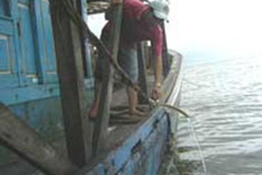 Hai tàu cá “chiến” nhau, tranh chấp ngư trường