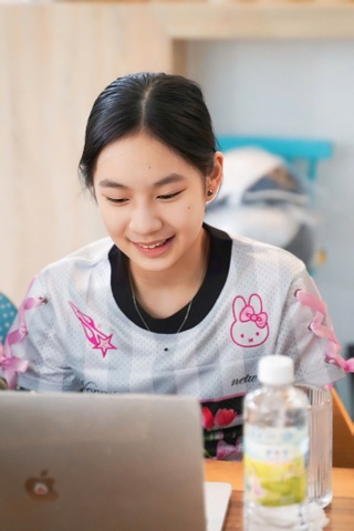 Con gái 12 tuổi của Lý Hải gây sốt: Nhan sắc xinh đẹp, diễn hay nhảy giỏi - 9