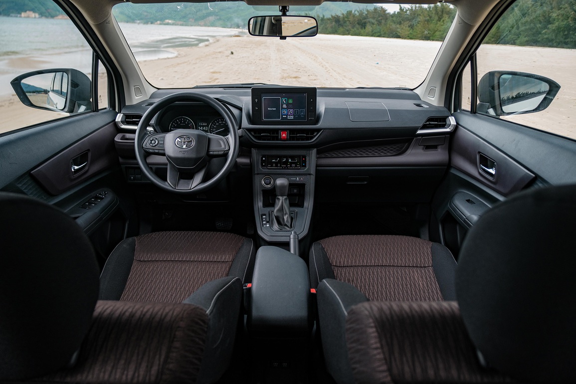 Avanza Premio và Veloz Cross - Bộ đôi MPV mới có giá từ 548 triệu đồng - 6 Avanza Premio và Veloz Cross - Bộ đôi MPV mới có giá từ 548 triệu đồng - 6