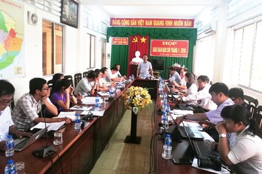 Vụ vợ Chủ tịch tỉnh đi Nga khảo sát thị trường: Sơ suất của văn phòng UBND tỉnh (!)