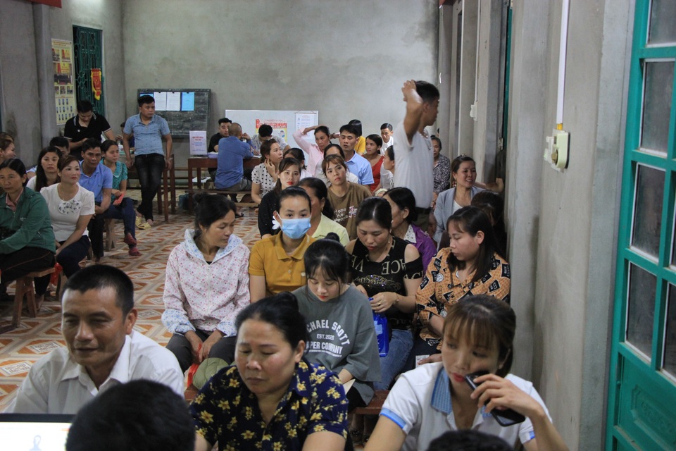 Lần lấy dấu vân tay cho người dân nhớ đời của đại úy công an - 1 Lần lấy dấu vân tay cho người dân nhớ đời của đại úy công an - 1