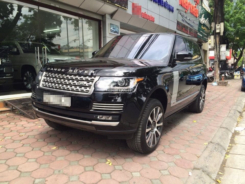 Xe sang Rolls-Royce, Bentley, Land Rover sẽ được bỏ thuế nhập vào Việt Nam - 3 Xe sang Rolls-Royce, Bentley, Land Rover sẽ được bỏ thuế nhập vào Việt Nam - 3