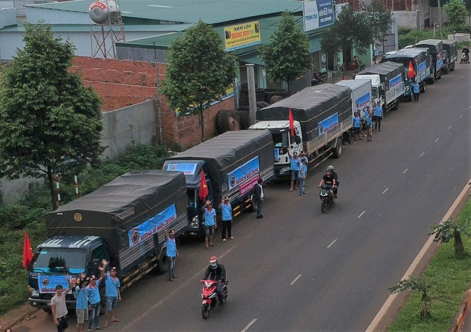 Đắk Lắk: Chung tay hướng về đồng bào miền Trung gặp lũ lụt - 1 Đắk Lắk: Chung tay hướng về đồng bào miền Trung gặp lũ lụt - 1