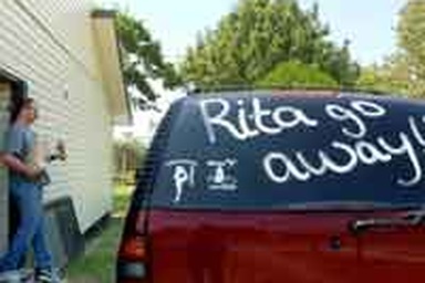 Chùm ảnh nước Mỹ chuẩn bị đối phó với bão Rita 