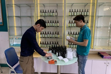 Doanh nghiệp bán 70.000 chai nước rửa tay khô kháng khuẩn không lợi nhuận