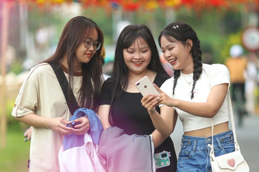 Miền Bắc tăng nhiệt nhanh, Nam Bộ nắng nóng đỉnh điểm