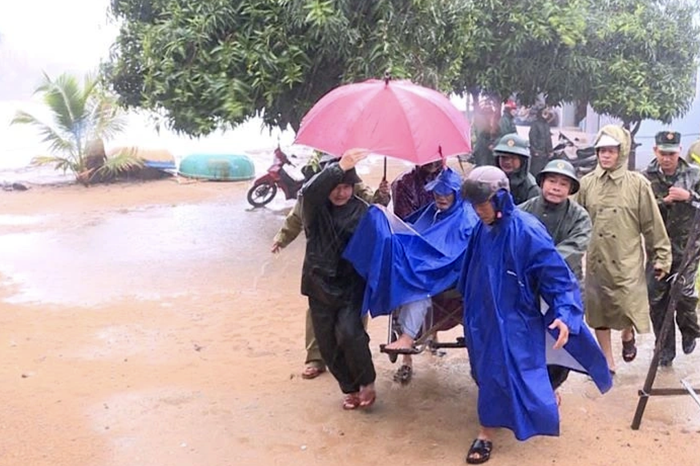Quảng Ngãi sơ tán 84 nghìn người dân tránh bão - 1 Quảng Ngãi sơ tán 84 nghìn người dân tránh bão - 1