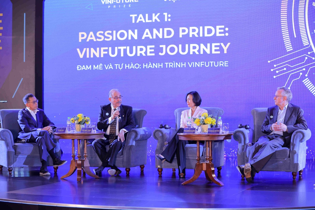 Giám khảo VinFuture chia sẻ với truyền thông quốc tế về AI thúc đẩy chuyển đổi số giáo dục - 2 Giám khảo VinFuture chia sẻ với truyền thông quốc tế về AI thúc đẩy chuyển đổi số giáo dục - 2