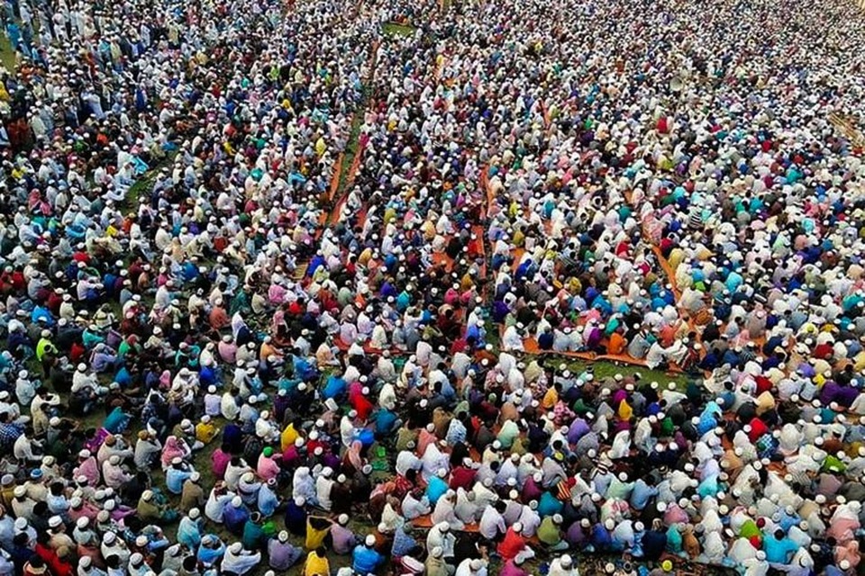 25.000 người cầu nguyện để “đuổi” virus corona tại Bangladesh - 1 25.000 người cầu nguyện để “đuổi” virus corona tại Bangladesh - 1