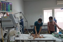 Tưởng sốt mọc răng, bé 9 tháng tuổi viêm não Nhật Bản