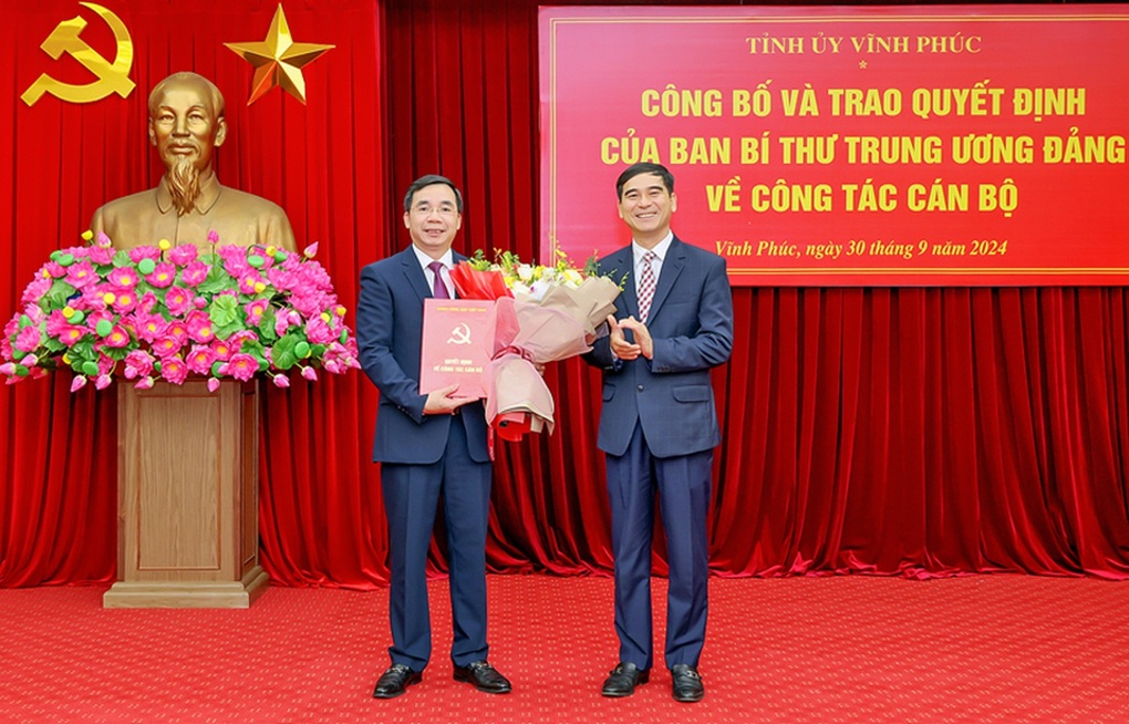 Không nhờ người quen, lãnh đạo cấp trên tác động bổ nhiệm cán bộ - 2 Không nhờ người quen, lãnh đạo cấp trên tác động bổ nhiệm cán bộ - 2