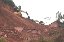 Trắng trợn đánh cắp tài nguyên, có hay không cán bộ “loá mắt” bởi phong bì?