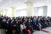 Hàng nghìn bị hại vụ Liên Kết Việt xếp ghế xem xử án