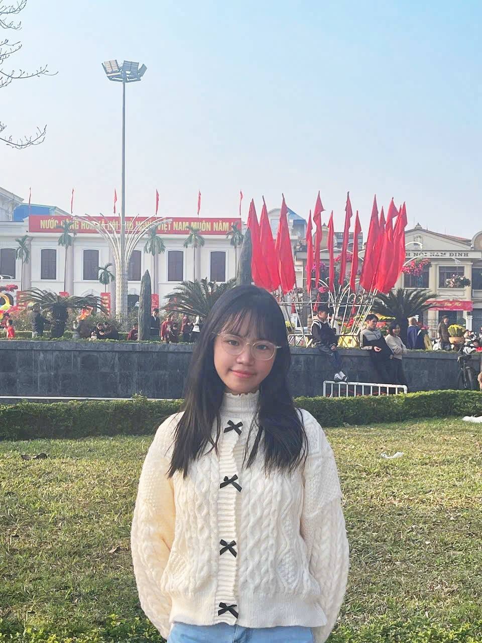 Nữ sinh trường làng đoạt học bổng Chuyên ngữ, thích tự học với AI - 3 Nữ sinh trường làng đoạt học bổng Chuyên ngữ, thích tự học với AI - 3