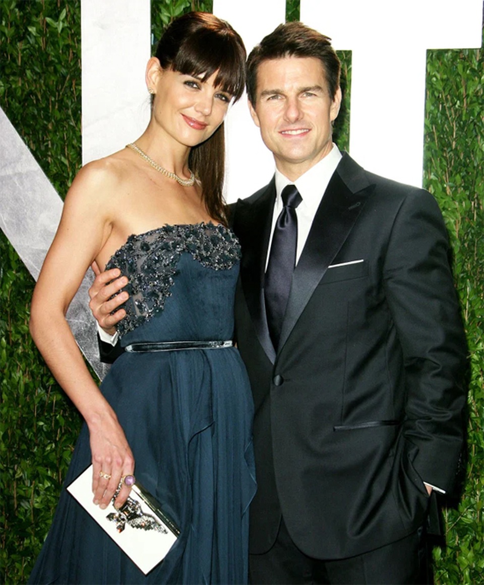 Katie Holmes tình tứ hôn bạn trai trẻ - 7 Katie Holmes tình tứ hôn bạn trai trẻ - 7
