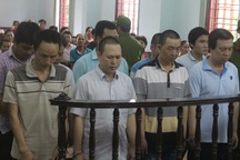 7 thanh tra giao thông nhận hối lộ tiền tỷ: 1 án chung thân và 82 năm tù