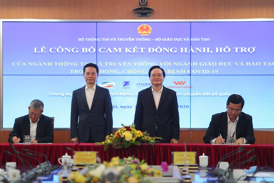Covid-19: Hỗ trợ hàng ngàn tỷ đồng để ngành giáo dục duy trì dạy - học - 1 Covid-19: Hỗ trợ hàng ngàn tỷ đồng để ngành giáo dục duy trì dạy - học - 1