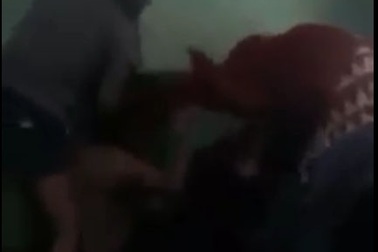 Nữ sinh cấp 3 tham gia đánh hội đồng tại quán net