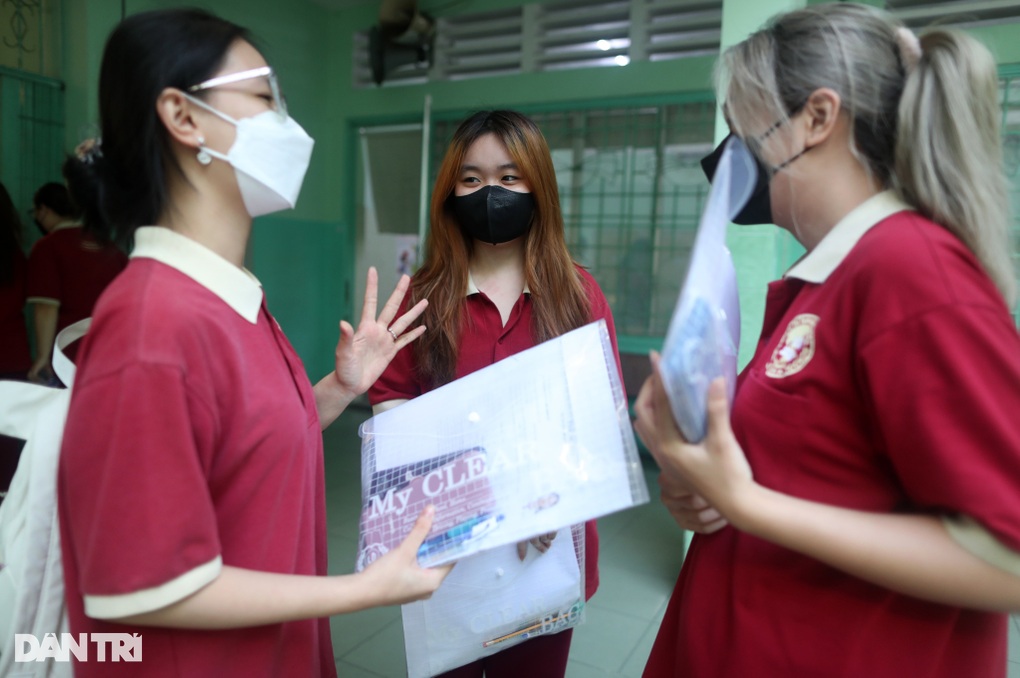 Bỏ xếp loại học sinh giỏi, học bạ có còn ý nghĩa xét tuyển đại học 2025? - 1 Bỏ xếp loại học sinh giỏi, học bạ có còn ý nghĩa xét tuyển đại học 2025? - 1
