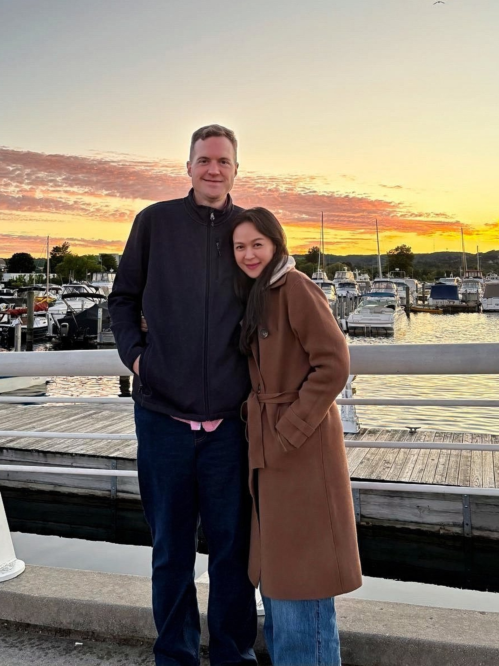 Siêu mẫu Ngọc Nga kể hôn nhân viên mãn bên chồng Tây, 2 con trai cao gần 2m - 5