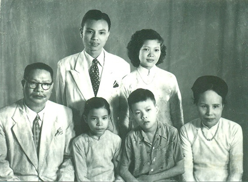Người phụ nữ săn lùng kho báu cho Bảo tàng Mỹ thuật Việt Nam - 2 Người phụ nữ săn lùng kho báu cho Bảo tàng Mỹ thuật Việt Nam - 2