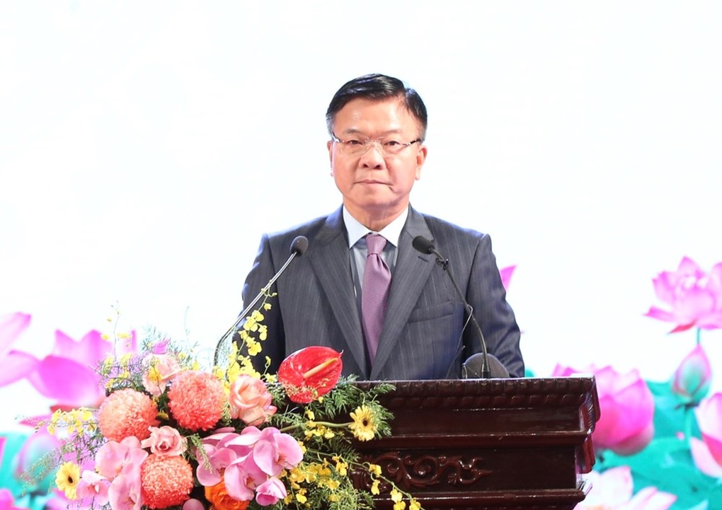 Huấn luyện viên Mai Đức Chung được trao tặng danh hiệu Anh hùng Lao động - 1 Huấn luyện viên Mai Đức Chung được trao tặng danh hiệu Anh hùng Lao động - 1
