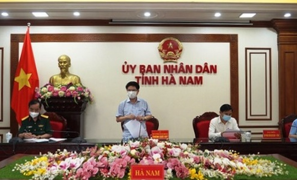 Hà Nam: Tạm thời không để công nhân từ nơi có dịch trở lại làm việc - 1 Hà Nam: Tạm thời không để công nhân từ nơi có dịch trở lại làm việc - 1
