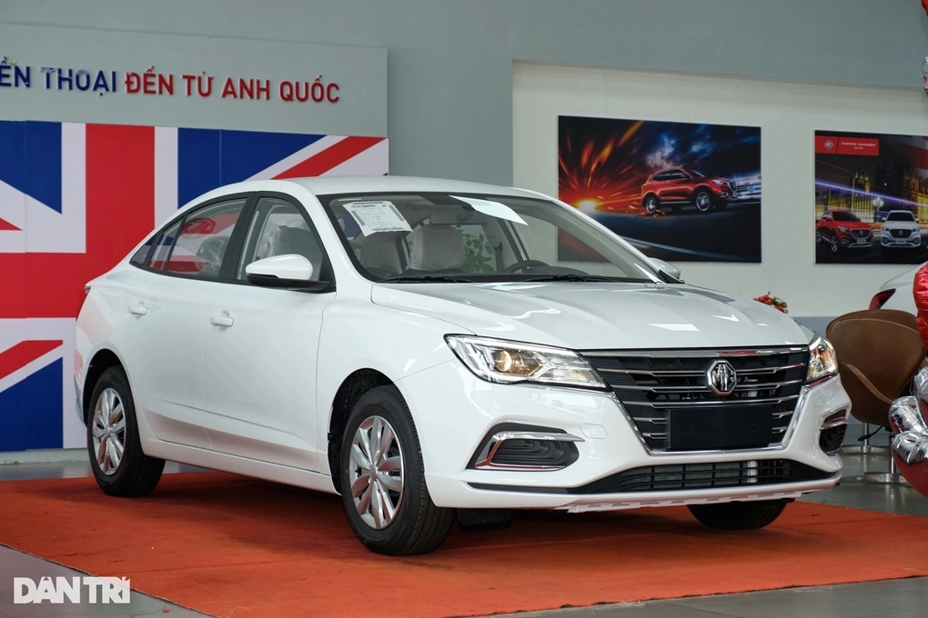 Sedan Trung Quốc đấu Mazda3 có giá đáy mới tại đại lý, rẻ như xe hạng A - 2 Sedan Trung Quốc đấu Mazda3 có giá đáy mới tại đại lý, rẻ như xe hạng A - 2