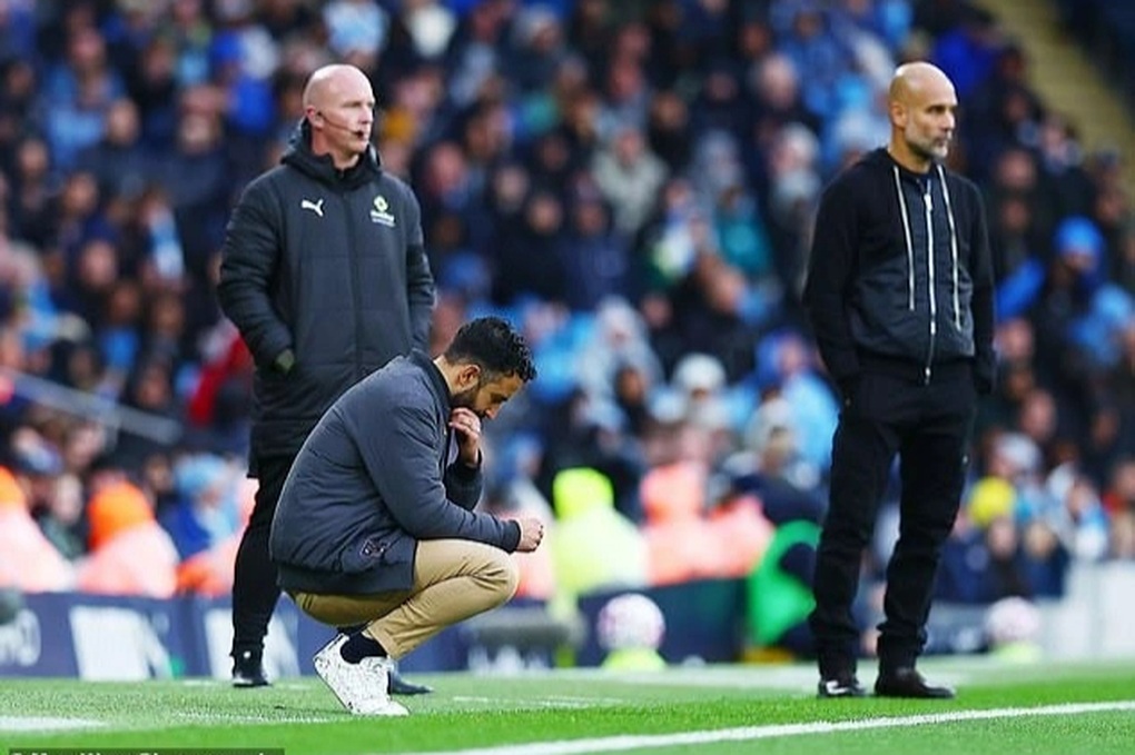 HLV Pep Guardiola nói điều bất ngờ sau khi Man City thắng đậm Man Utd - 2 HLV Pep Guardiola nói điều bất ngờ sau khi Man City thắng đậm Man Utd - 2