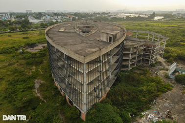 "Thung lũng Silicon TPHCM" nhiều năm bỏ hoang, thành bãi chăn bò