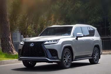 Lịch sử của huyền thoại Lexus LX với dấu ấn LX600