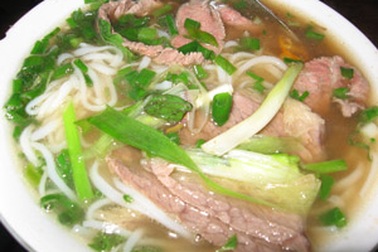 Phở và gỏi cuốn Việt lọt top 50 món ngon thế giới