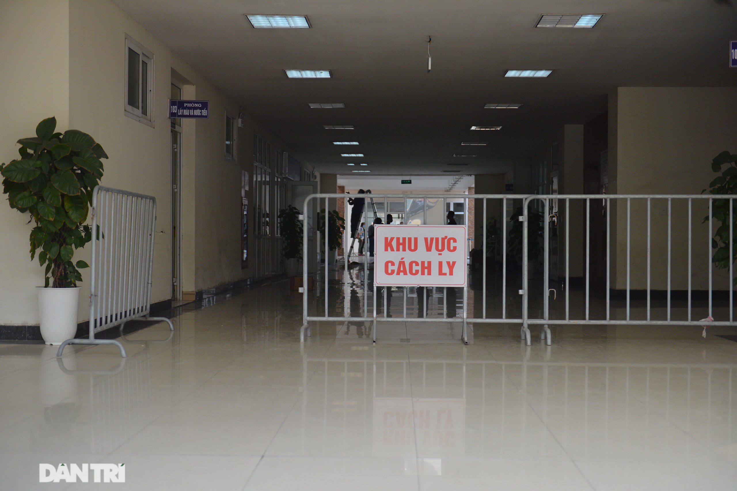 Cận cảnh bệnh viện dã chiến đầu tiên điều trị Covid-19 ở Hải Dương - 8 Cận cảnh bệnh viện dã chiến đầu tiên điều trị Covid-19 ở Hải Dương - 8