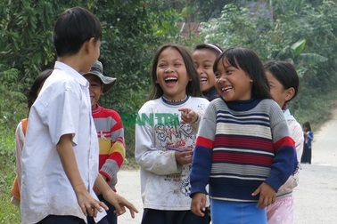 Hồn nhiên trẻ em vùng cao