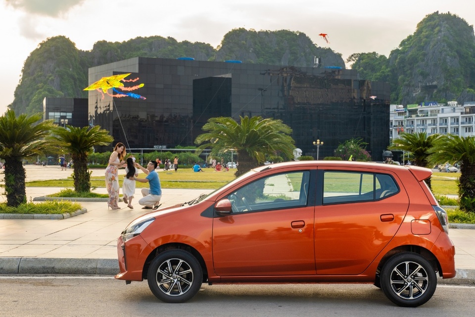 Nhỏ, tài, xinh - Toyota Wigo khiến người dùng “mê” ngay từ cái nhìn đầu tiên - 3 Nhỏ, tài, xinh - Toyota Wigo khiến người dùng “mê” ngay từ cái nhìn đầu tiên - 3