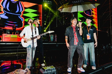 Nghệ sĩ guitar 13 tuổi Shumo AG trình diễn bùng nổ trước 13.000 người ở Huế