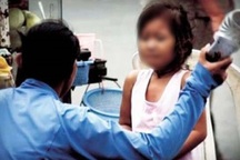 Bé gái gọi tổng đài 111 vì bị bạo hành, tín hiệu tích cực cần khuyến khích