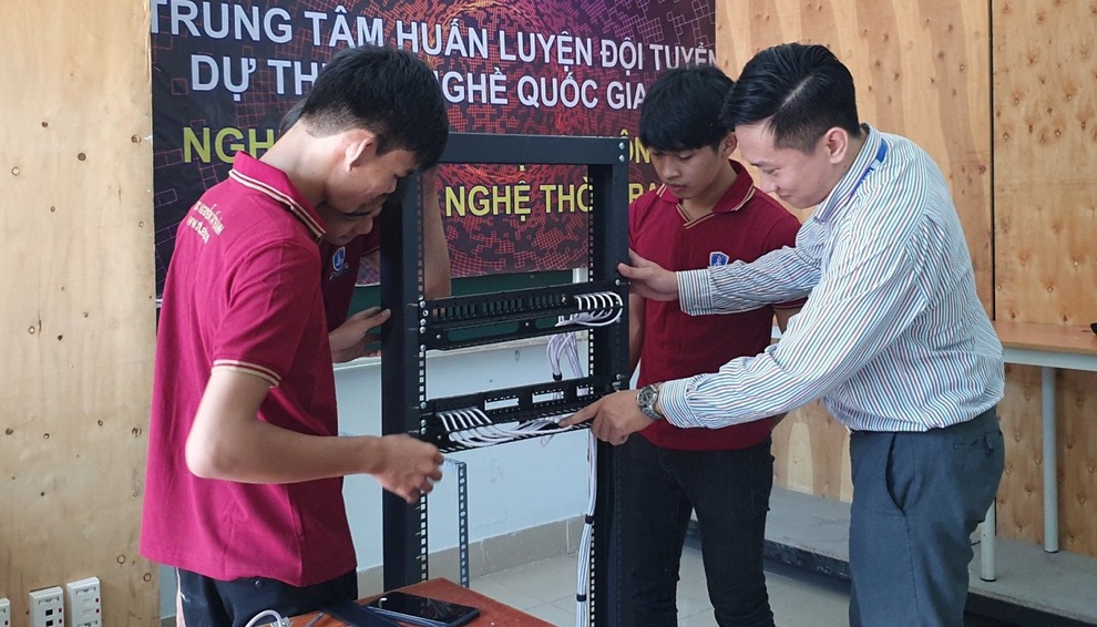 Ngành lắp ráp, sửa chữa máy tính: Học nhanh, thu nhập ổn định - 2 Ngành lắp ráp, sửa chữa máy tính: Học nhanh, thu nhập ổn định - 2