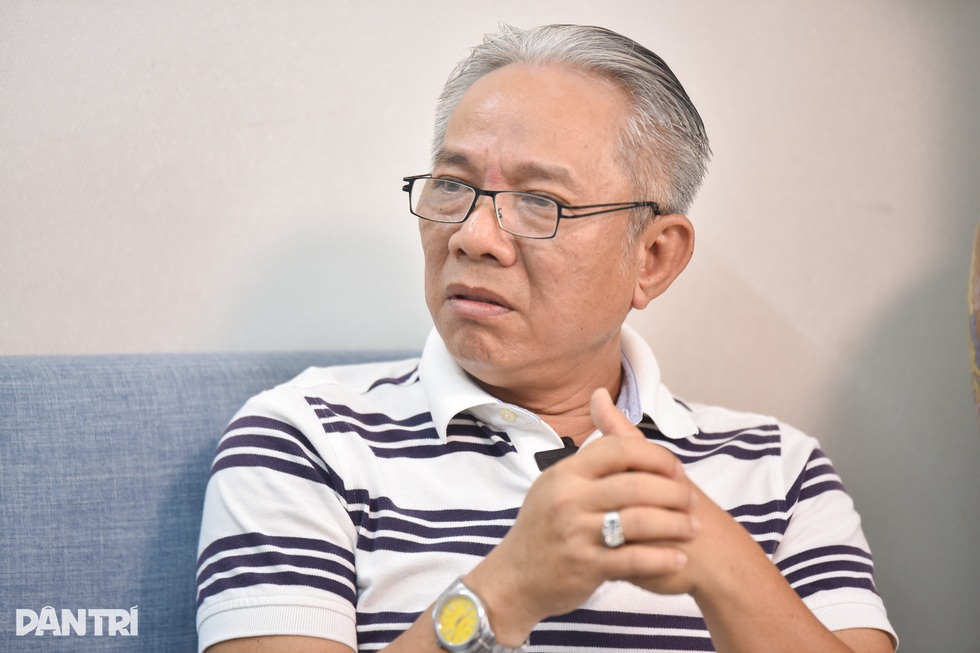 Trung Dân: Bị dè bỉu vì đi xe cà tàng, U60 viên mãn bên vợ được chỉ định - 3 Trung Dân: Bị dè bỉu vì đi xe cà tàng, U60 viên mãn bên vợ được chỉ định - 3