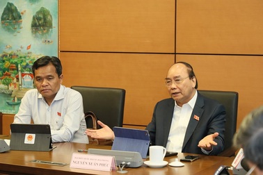 Thủ tướng: “Chấm dứt trò đề bạt một cán bộ mất bao nhiêu tiền đi!”