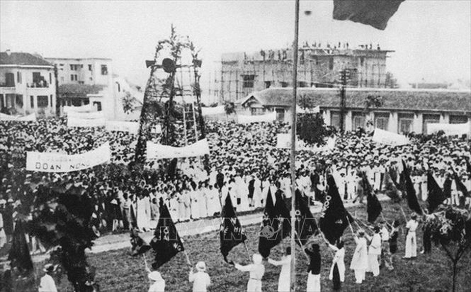 Đảng Cộng sản Việt Nam và 15 năm làm nên kỳ tích vĩ đại - 19