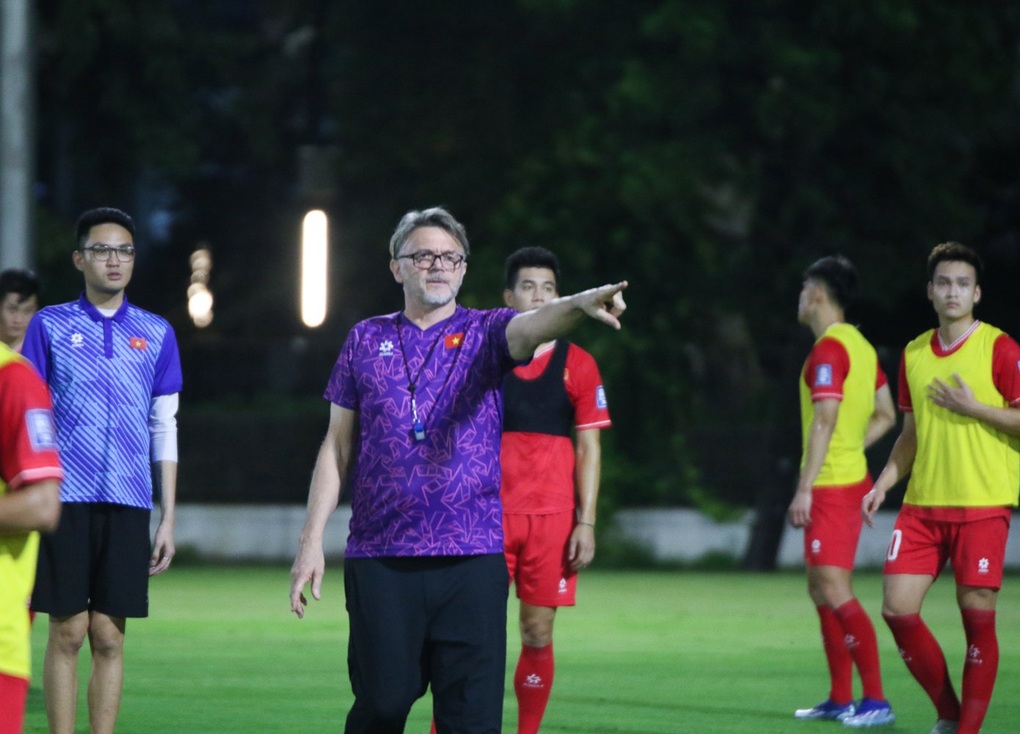 Đội tuyển Việt Nam nhận tin không vui từ AFC trước trận gặp Indonesia - 3 Đội tuyển Việt Nam nhận tin không vui từ AFC trước trận gặp Indonesia - 3