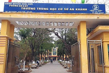 Hà Nội: Học sinh tố suất ăn có giòi, nhà trường lên tiếng