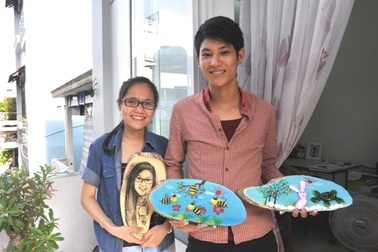 9X “biến” sỏi thành những bức tranh độc đáo